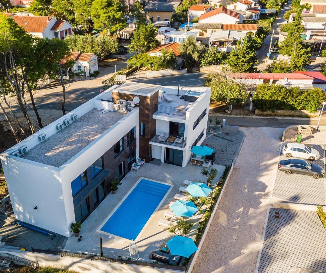 Olive Tree Mansion Apartment Vir Ngoại thất bức ảnh