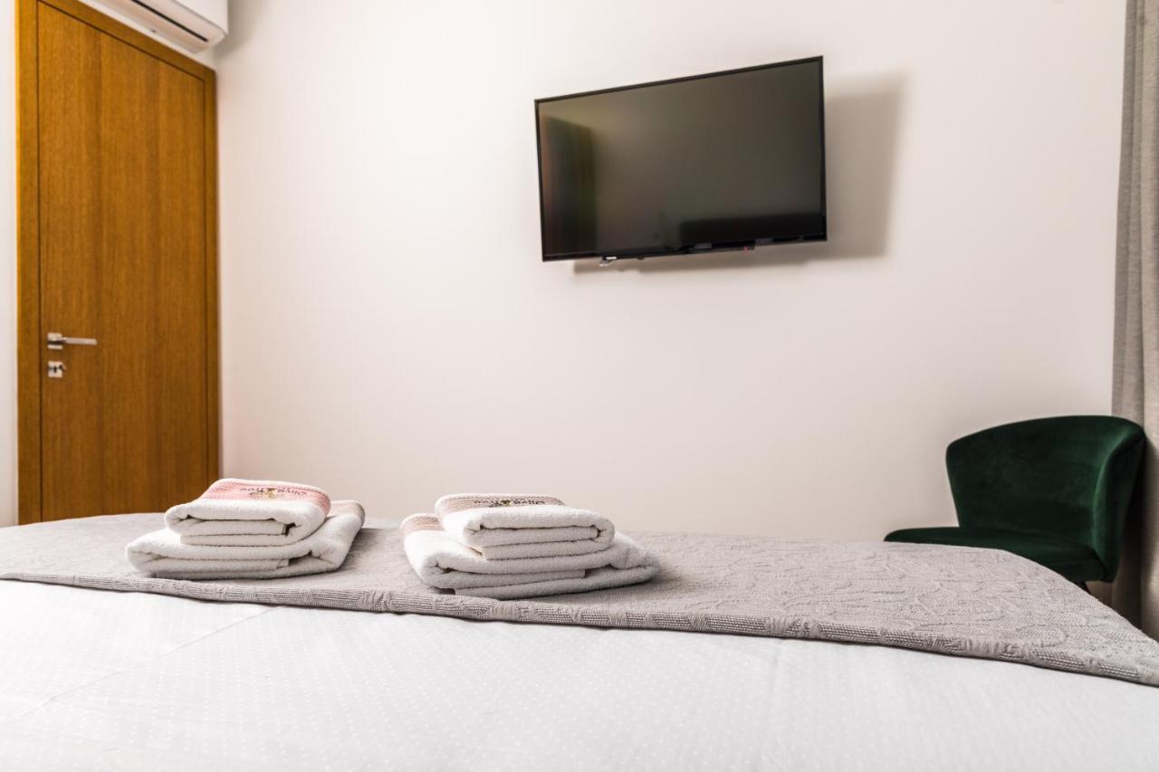 Olive Tree Mansion Apartment Vir Ngoại thất bức ảnh